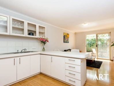 4/6 Ednah Street, Como WA 6152