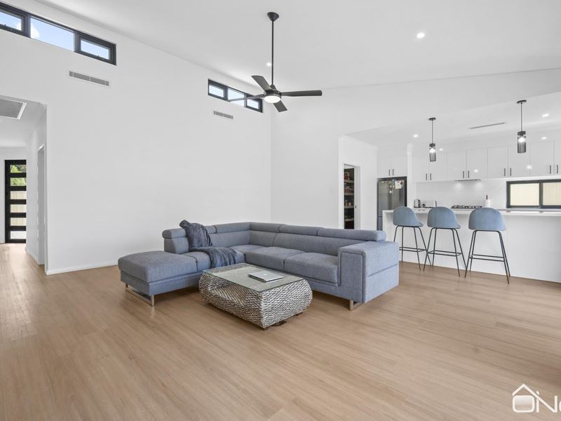 25A Chadwick Parade, Brookdale WA 6112