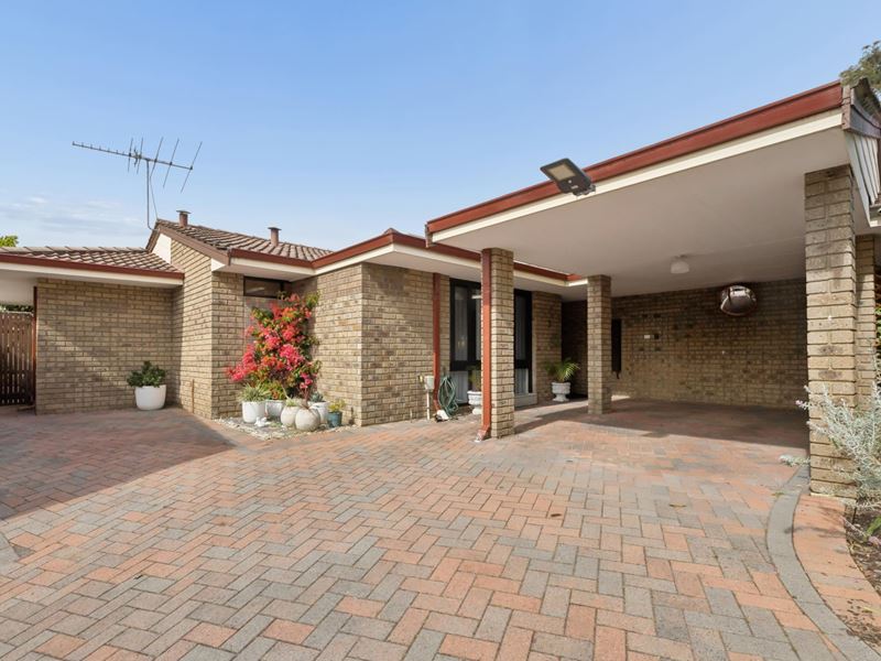 3/10 Bombard Street, Ardross WA 6153