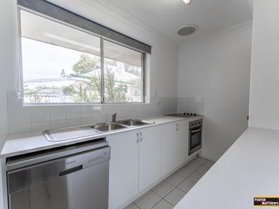 2B Leslie Street, Cannington WA 6107