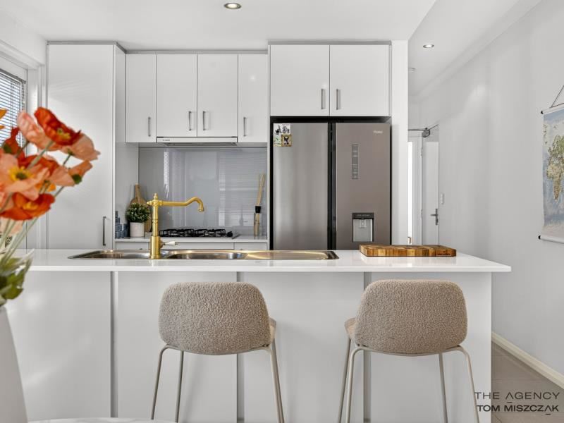 14A Bauxite Lane, Joondanna WA 6060
