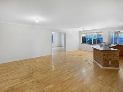 35 Limetree Cct, Mindarie WA 6030