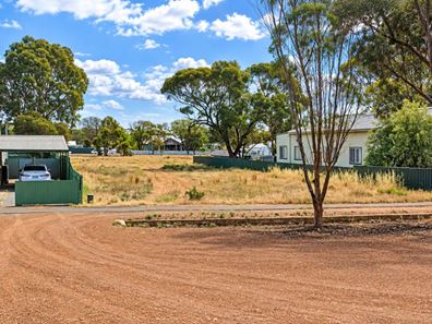 121 Roberts St, Norseman WA 6443