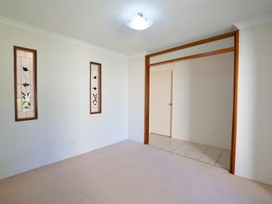 13 Parkland Drive, Warnbro WA 6169