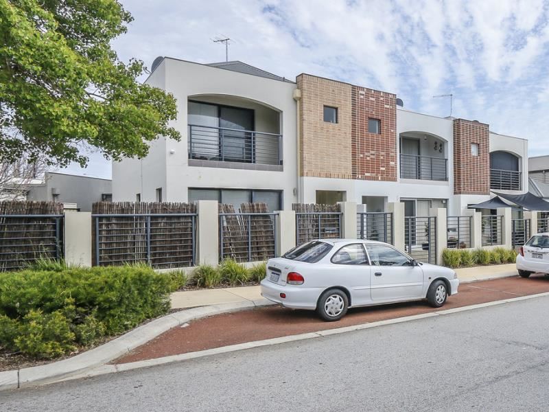 3 Gaudi Way, Clarkson WA 6030