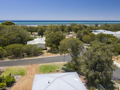 2 Lorna Street, Dunsborough WA 6281