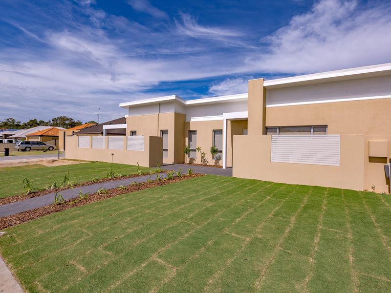 1/98 Oakleigh Drive, Erskine