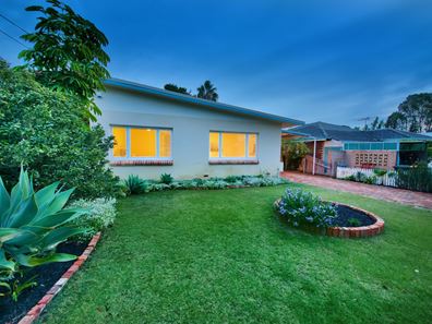 27 Lynton Street, Mount Hawthorn WA 6016