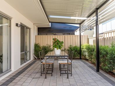 2B Bragor Place, Ardross WA 6153