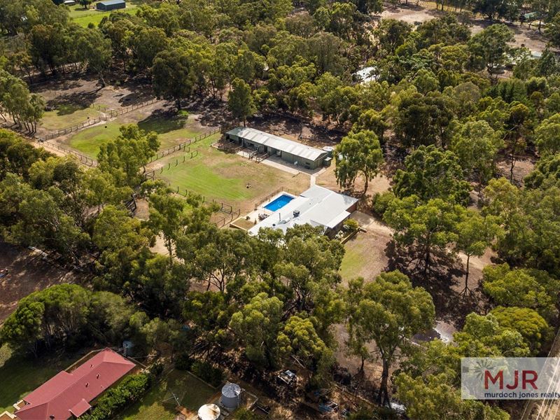 33 Gloaming Way, Darling Downs WA 6122