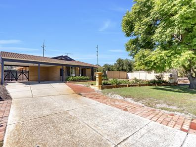 105 Kingfisher Avenue, Ballajura WA 6066