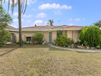 17 Kitson Street, Rockingham WA 6168