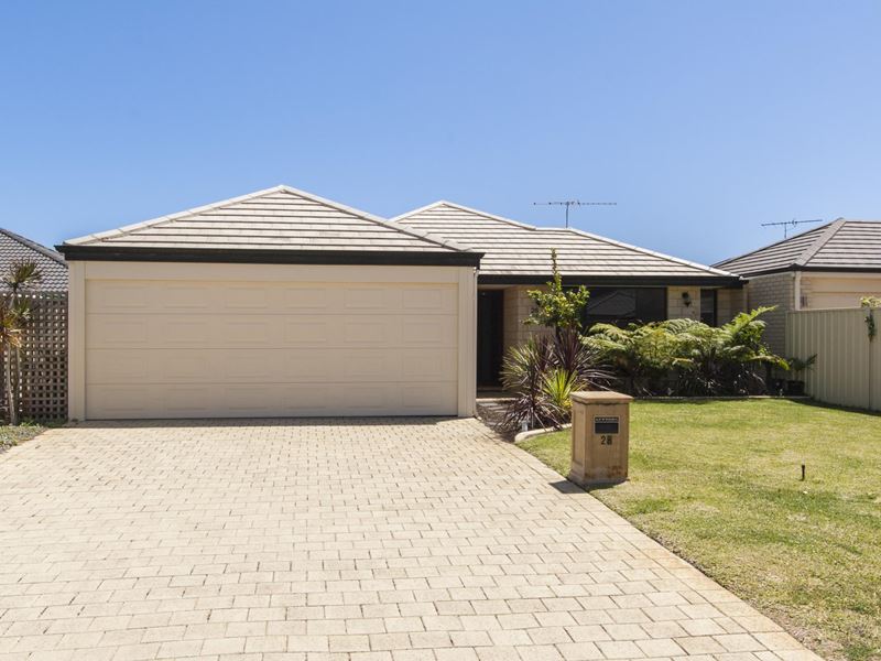 28 Murrin Loop, Lakelands