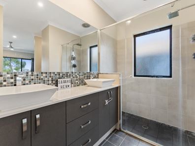 43 Pollen Turn, Banksia Grove WA 6031