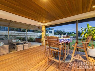 6 Livonia Place, Two Rocks WA 6037