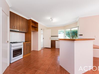 8A Salisbury Street, Bayswater WA 6053