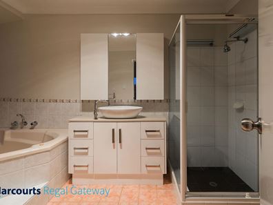 16 Teakdale Close, Safety Bay WA 6169