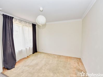11 Bogue Way, Port Kennedy WA 6172