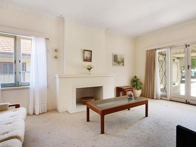 9 Paramatta Road, Doubleview WA 6018