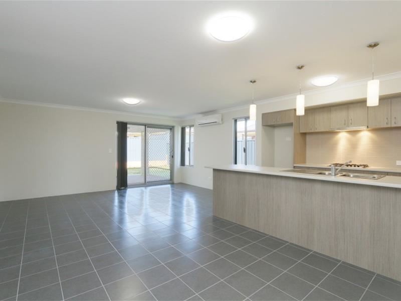 46 Primrose Loop, Byford