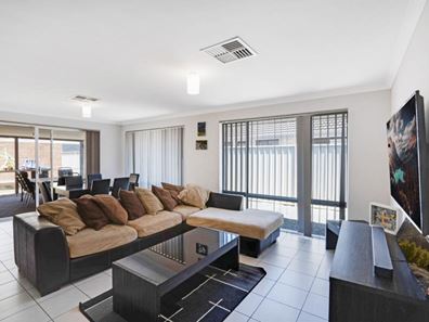 61 Ingarfield Green, Baldivis WA 6171
