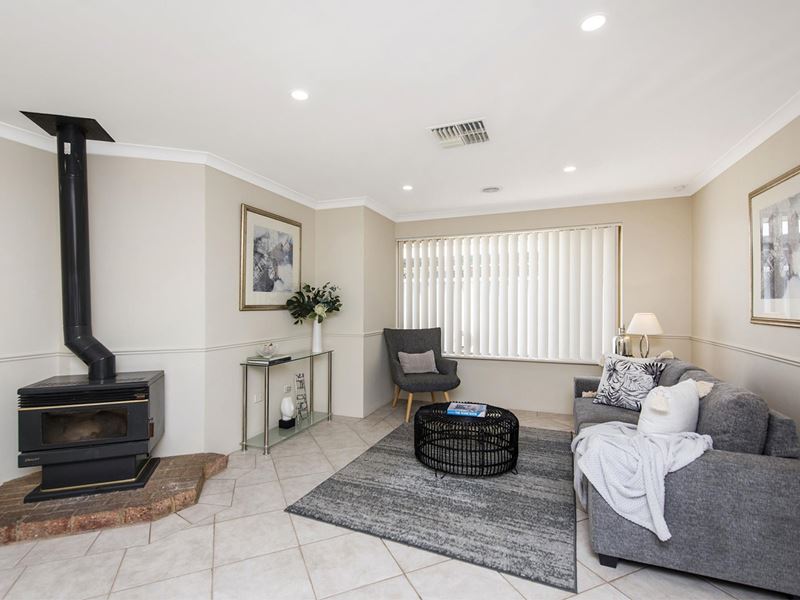21 Arrowsmith Rise, Marangaroo