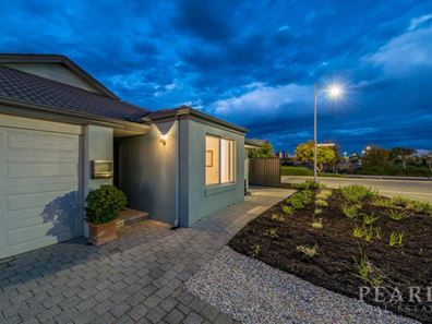 2 Nassa Way, Jindalee WA 6036