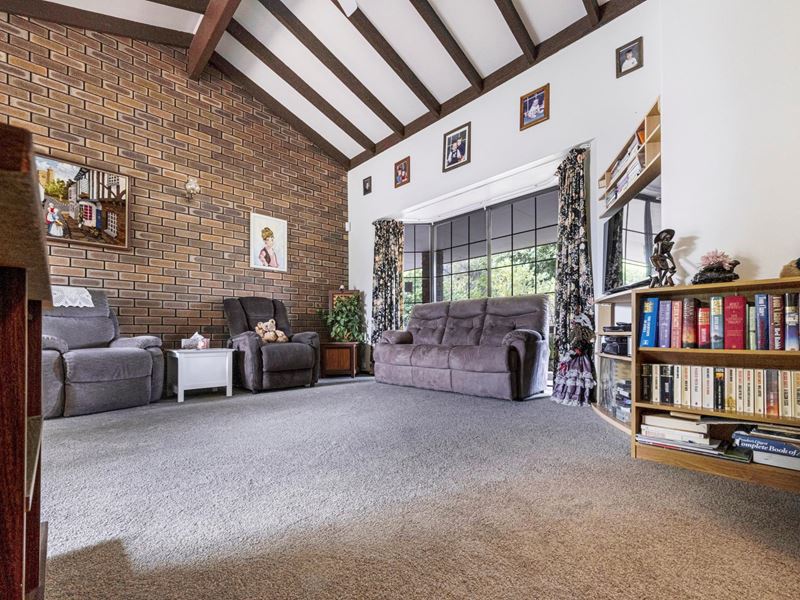 18 Mississippi Drive, Greenfields