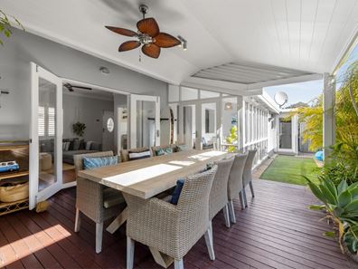 239a Grand Promenade, Doubleview WA 6018