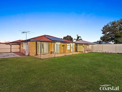 6 Maroon Pl, Warnbro WA 6169