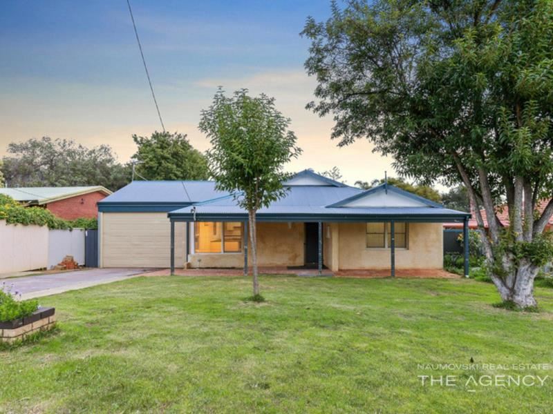 26 Derrington Crescent, Balga WA 6061