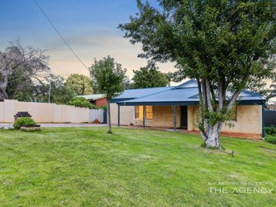 26 Derrington Crescent, Balga WA 6061