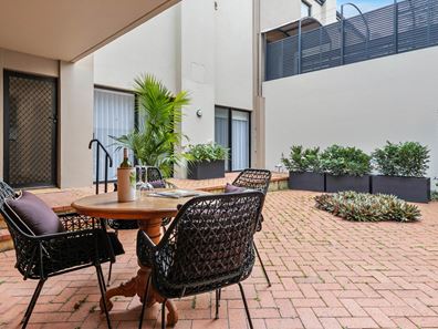 60D Marine Terrace, Fremantle WA 6160