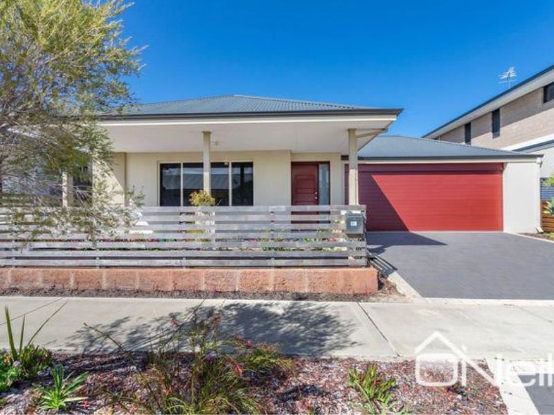 10 Dorney Esplanade, Champion Lakes