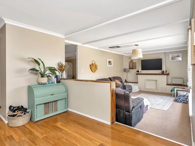 36 Glencoe Parade, Halls Head WA 6210