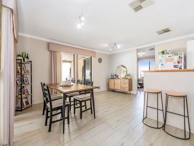 31 Morolo Street, Seville Grove WA 6112