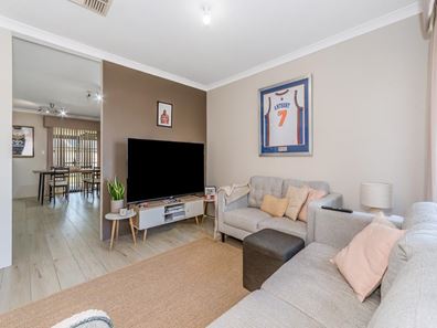31 Morolo Street, Seville Grove WA 6112