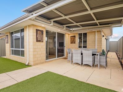 2 Barber Lane, Byford WA 6122