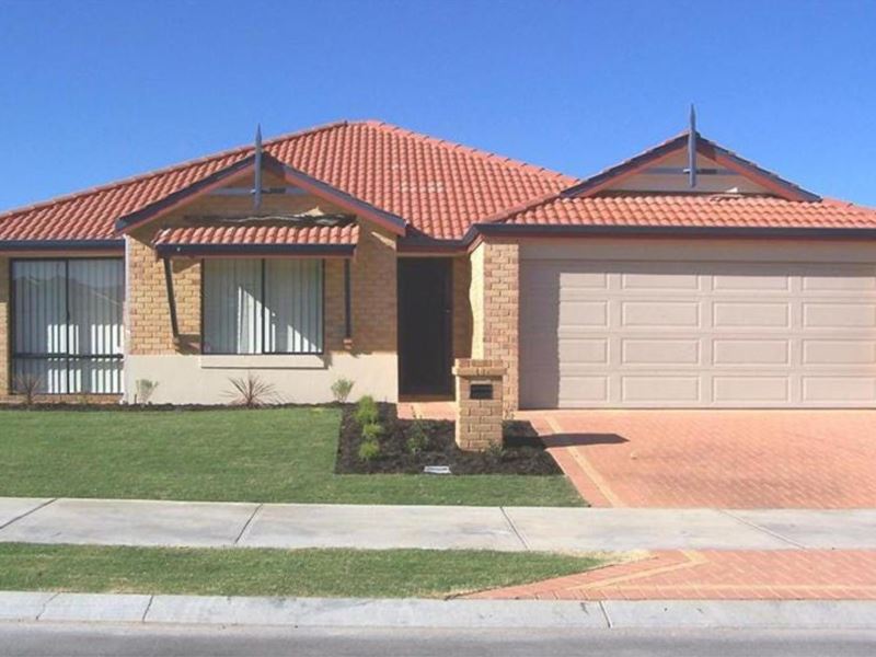 18 Elwell  Street, Secret Harbour