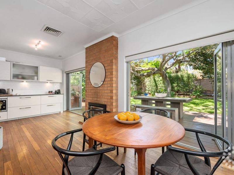 11 Taylor Street, White Gum Valley