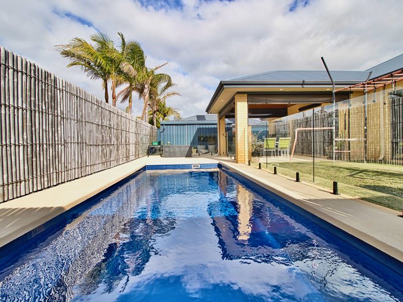 13 Conostylis Parade, Baldivis