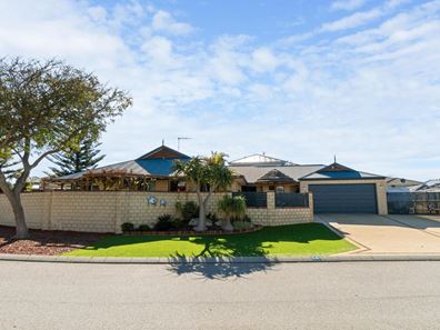 14 Berrington Pass, Quinns Rocks WA 6030