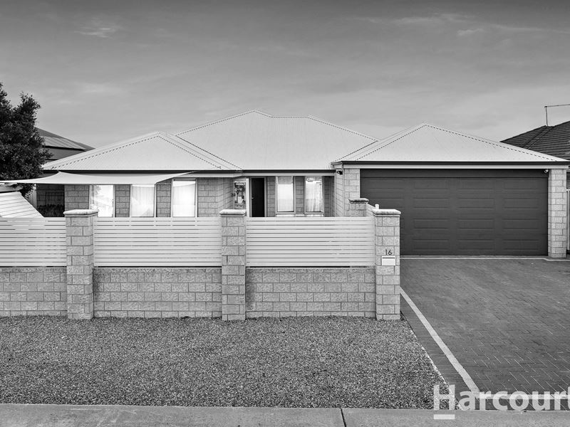 16 Tandure Heights, Lakelands WA 6180