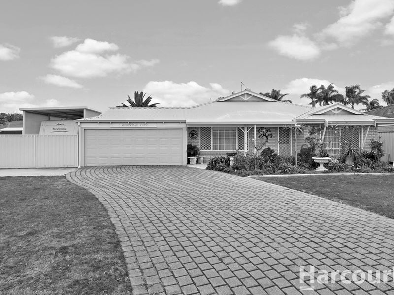 2 Sunningdale Chase, Meadow Springs