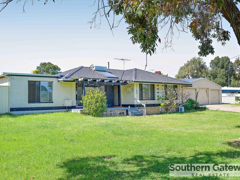 3 Edmund Way, Calista
