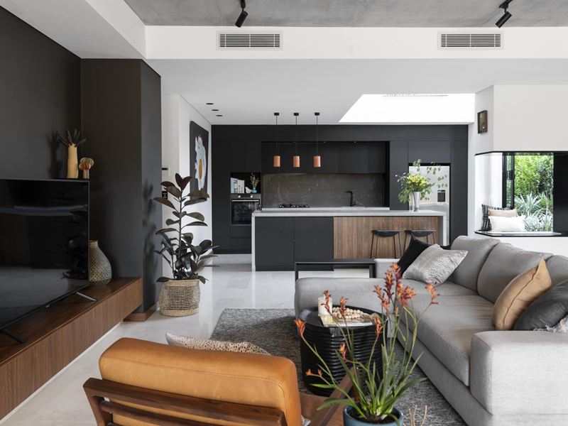 35 Alumni Terrace, Churchlands