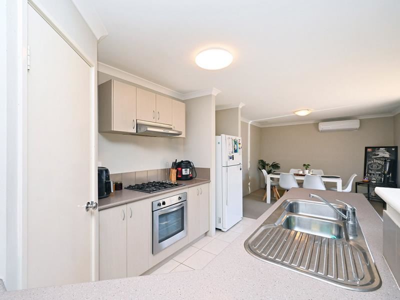 40 Jedburgh Loop, Sinagra WA 6065