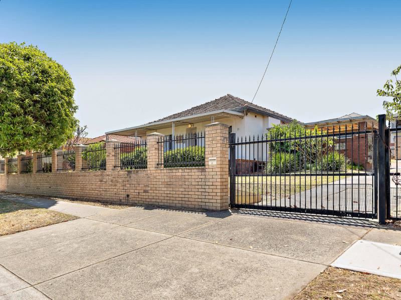 11 Tuart Street, Yokine WA 6060