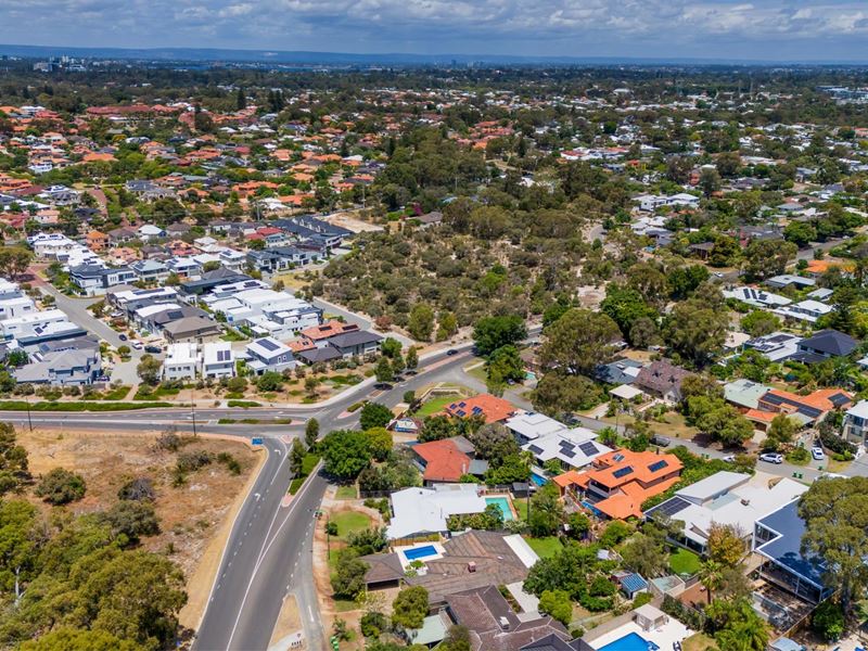 Biara Gardens, Mount Claremont