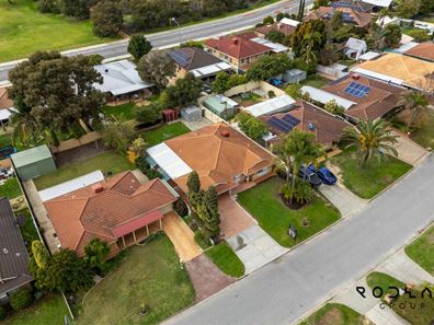 79 Seminole Gdns, Seville Grove WA 6112